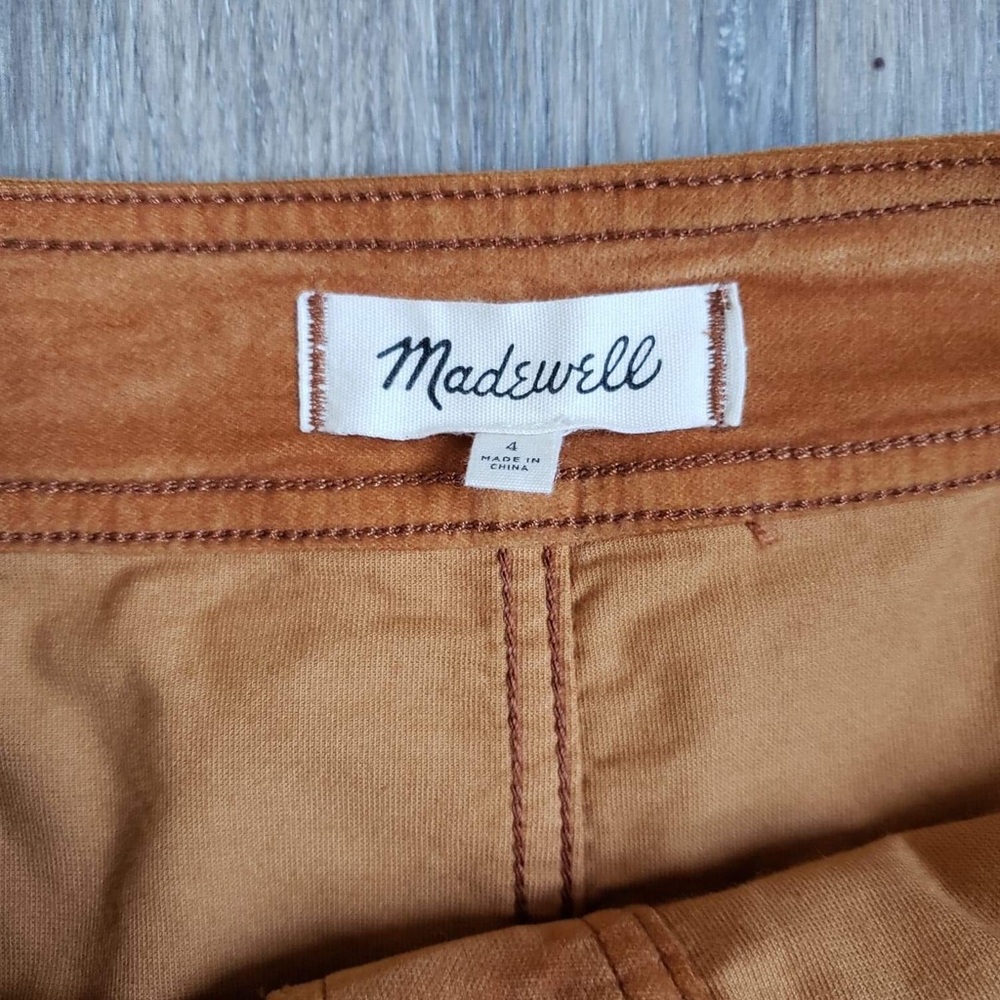Velveteen A-Line Mini Skirt Button-Front Edition - Picture 5 of 14